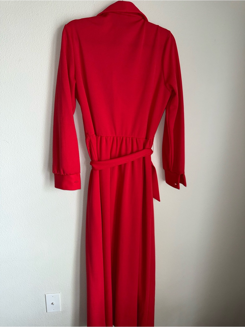 Vintage 1970s Holly’s Red Belted Shirt Dress - Picture 8 of 10